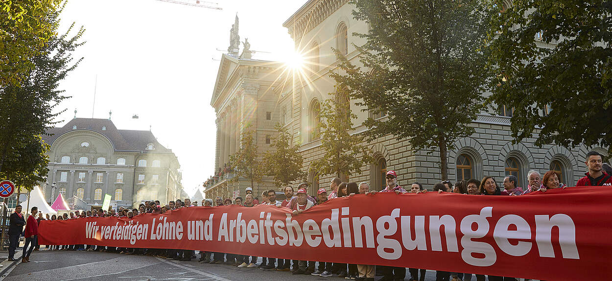 Wir verteidigen Löhne und Arbeitsbedingungen